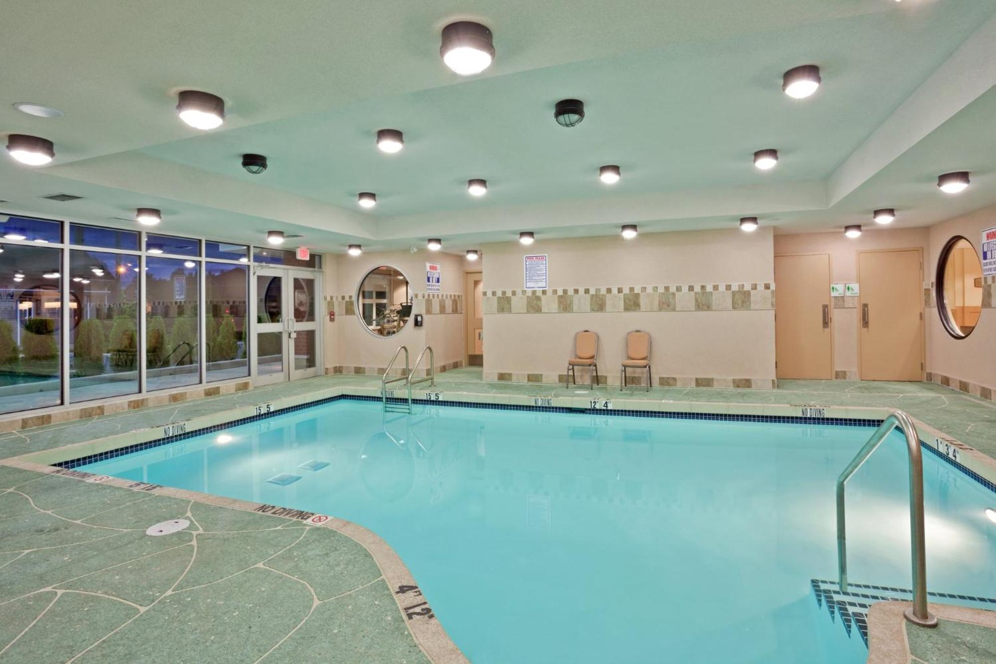 Holiday Inn Hotel & Suites Surrey East - Cloverdale By Ihg Luaran gambar