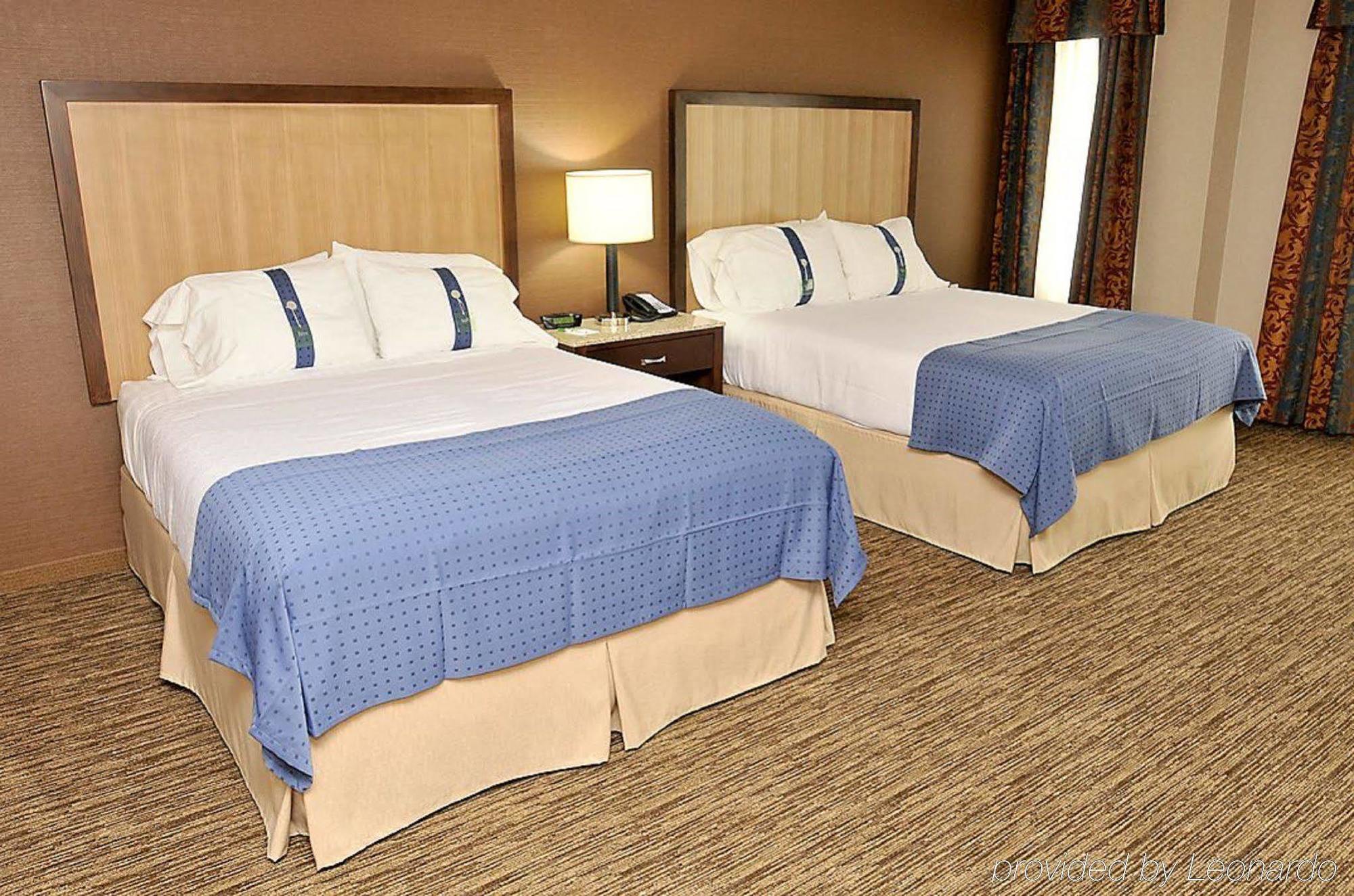 Holiday Inn Hotel & Suites Surrey East - Cloverdale By Ihg Bilik gambar